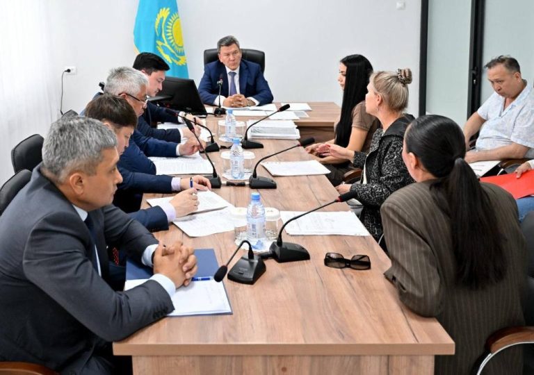 Тиімді Басқарудың Кілттері: СҚО Әкімі Ғауез Нұрмұхамбетов азаматтарды қабылдады