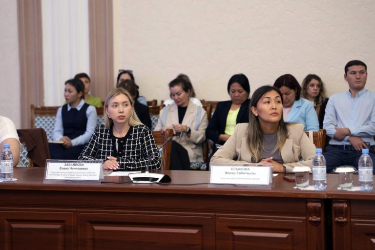 Әйелдер істері жөніндегі Ұлттық комиссия СҚО-да жұмыс жүргізуде: Репродуктивті денсаулық басты назарда