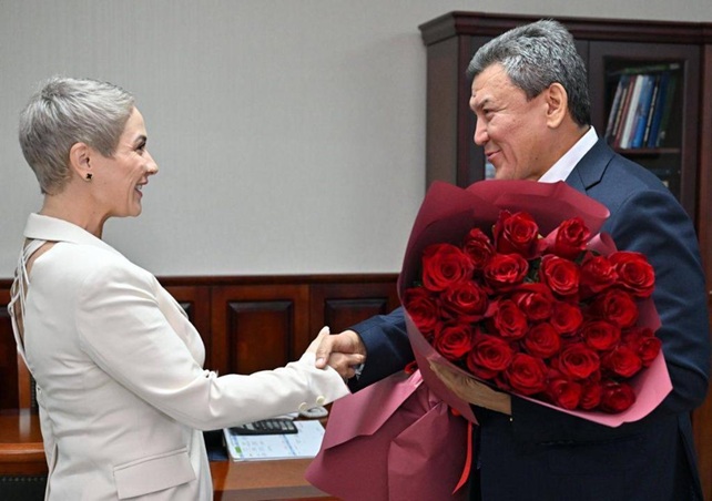 Өнерде шекара жоқ: СҚО әкімі инклюзивті шығармашылық ұжымының жетістіктерін жоғары бағалады