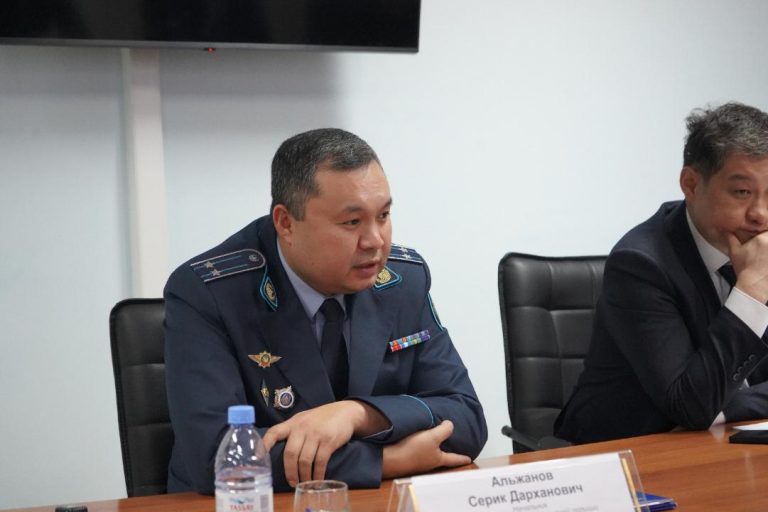 Көлеңкеден Шығу: СҚО Полицейлері Заңсыз Жолаушы Тасымалы Мәселесін Талқылады